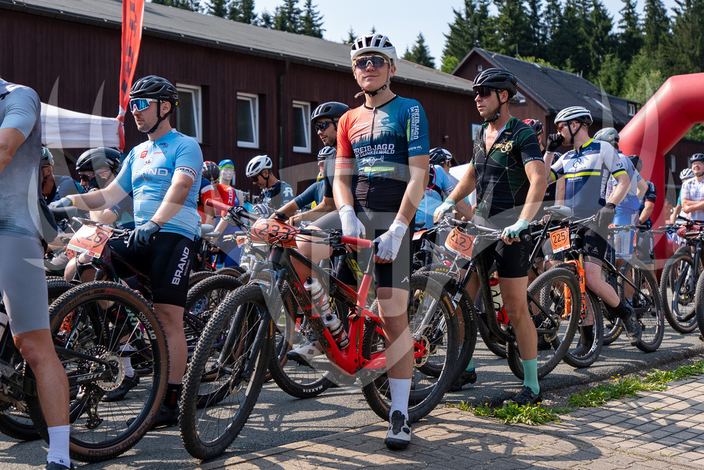 _DSC0167 | Fotogalerie der Treibjagd im Dunkelwald - Dein MTB Etappenrennen im Erzgebirge - Realisiert mit Pictrs.com