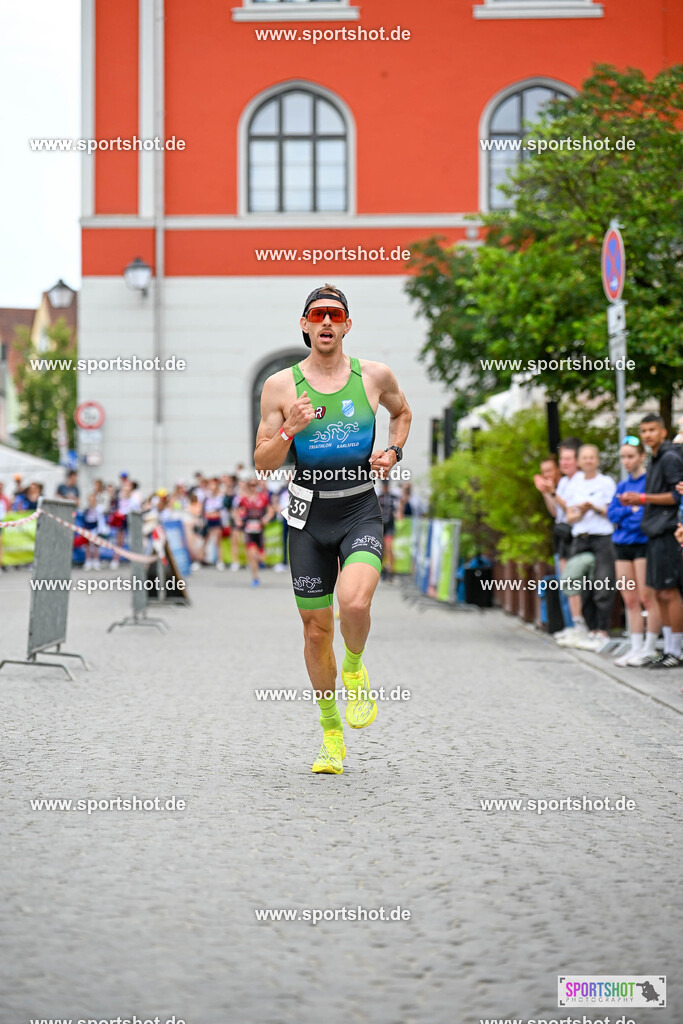 SZI_5786 | Stadttriathlon Erding 2025. #yourpictrs #sportshot_your_pictrs @Sportshotphotography #stadttriathlonerding Copyright: www.sportshot.de