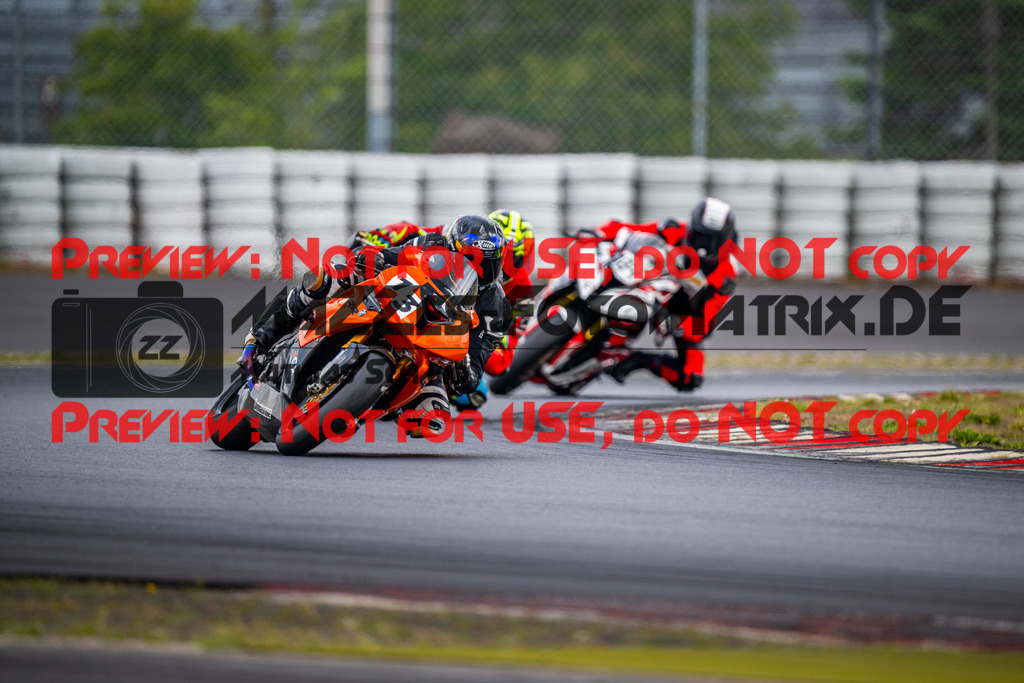 MaZZes_FotoMatrix_230719_1290 | WEISS