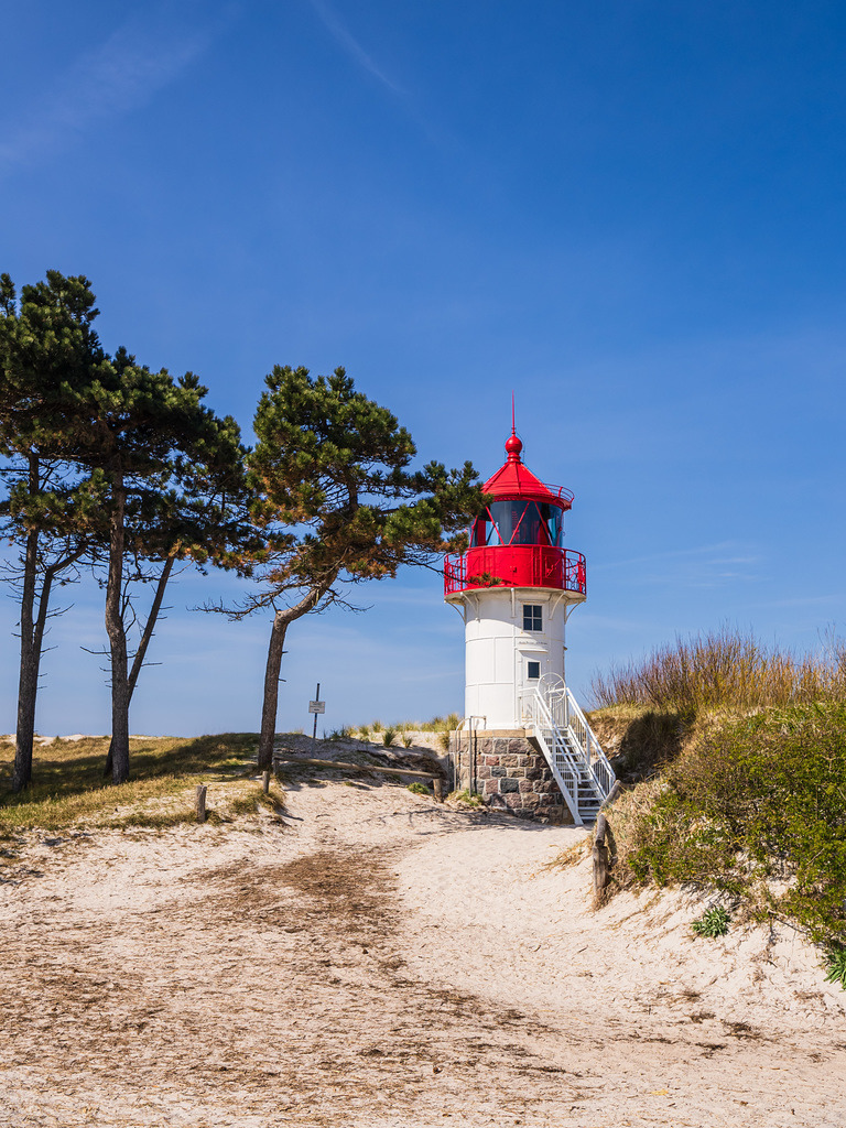 Der Leuchtturm Gellen auf der Insel Hiddensee | Der Leuchtturm Gellen auf der Insel Hiddensee.