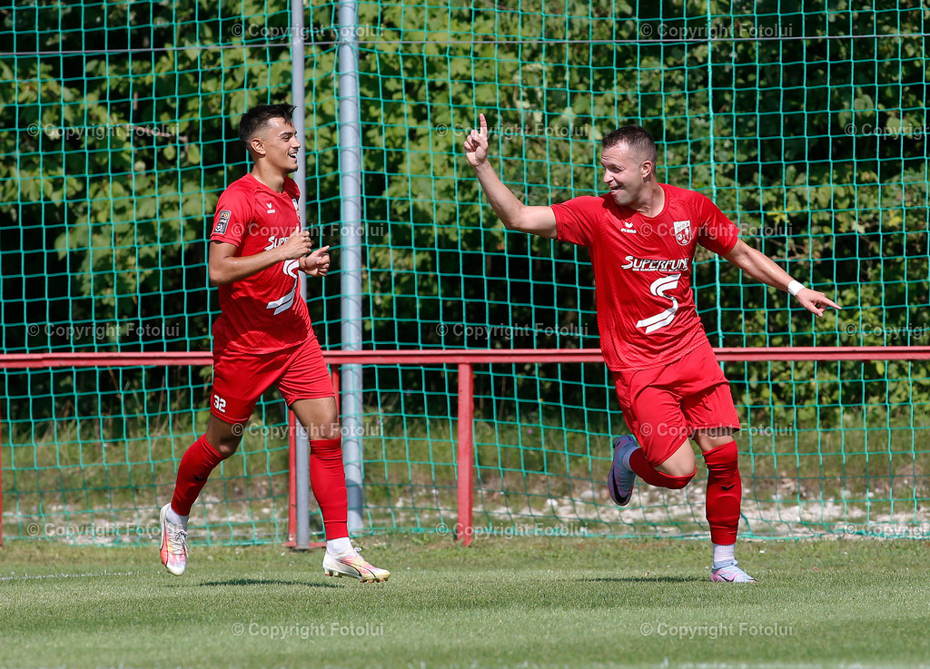 A_LUI_2608023_31 | SPORT,FUSSBALL,LT1 OOELIGA ASKOE OEDT-SPG FRIEDBURG/POENDORF 26.08.2023 IM BID:FILLIP  BRESKIC UND TORSCHUETZE NENAD VIDACKOVIC (BEIDE OEDT) UND (FRIEDBURG) FOTO:FOTOLUI
