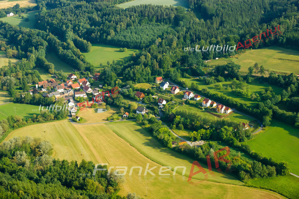 Luftbild von Ebersbach Koednitz - Luftaufnahme wurde 2008 von https://frankenair.de mittels Flugzeug (keine Drohne) erstellt - die Geschenkidee
