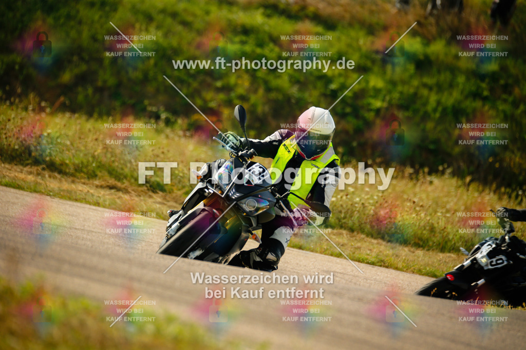 _MOT6377 | Hier findet Ihr Bilder von Touristenfahrten auf der Nürburgring Nordschleife oder von anderen Veranstaltungen die ich besucht habe. Viel Spass beim Durch Schauen 