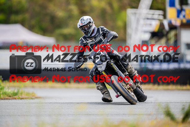 MaZZes_FotoMatrix_220814_9488 | UE40