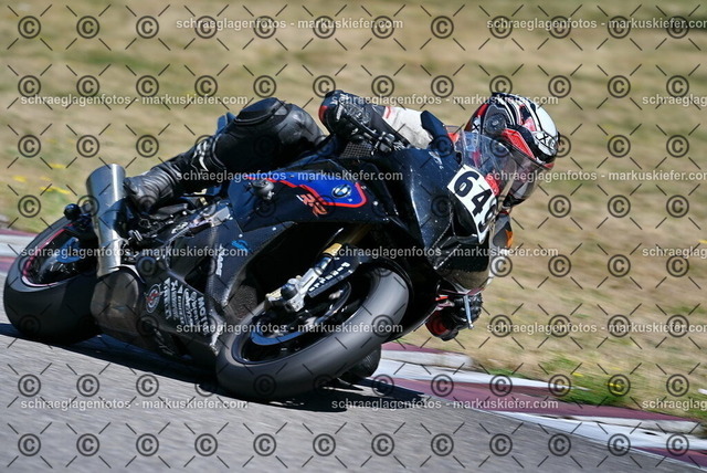 26bt04-0401 | markuskiefer.com - Realisiert mit Pictrs.com