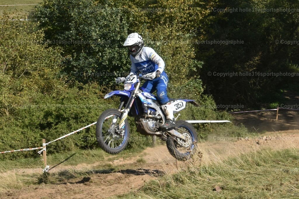 DSC_0299 | Sportfotografie , Motorsport, Motoross, Reitsport, Mointainbike, Enduro,
Landschaft , Outdoor, Eventfotografie, Landschaft, Bilder online bestellen - Realisiert mit Pictrs.com