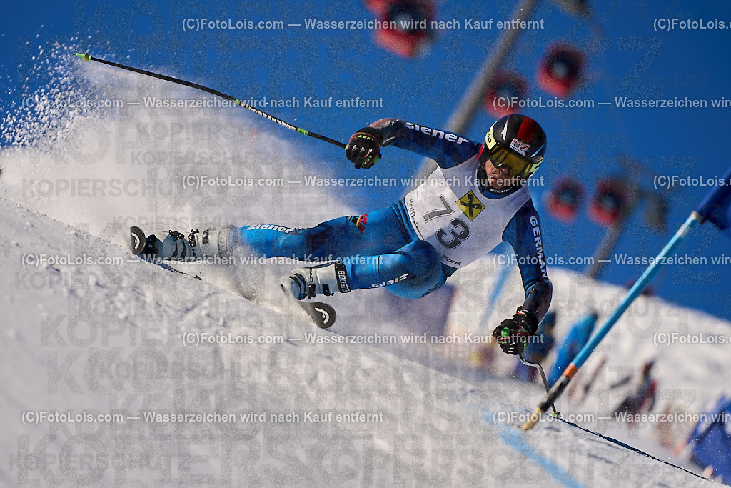 ALP2932_MASTERS-Cup_GS-B Herrn_Stolte Joachim | (C)FotoLois.com, Alois Spandl. FIS Masters-Cup Wildschönau, Giant Slalom auf der Piste Schatzberg GS, Siegerehrung auf dem Dorfplatz Niederau, Sa 13. Januar 2024.