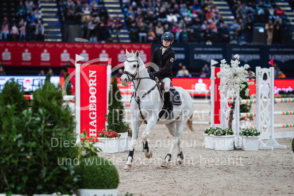 240119_Leipzig_PonyTrophy-637 | Deine schönsten Turniermomente als professionelle Fotos! Entdecke hochwertige Pferdesport-Fotografie im Online-Shop. Jetzt Fotos finden & bestellen!