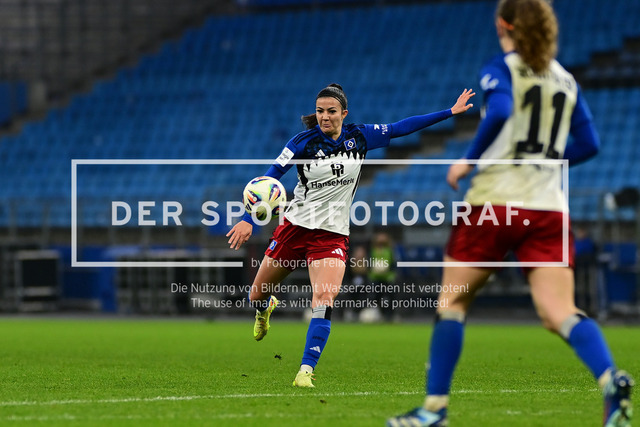 Fußball I Frauen I Saison 2025-2026 I Bundesliga I 10. Spieltag I Hamburger SV - 1. FC Nürnberg I 47430 | Vildan Kardesler (7, Hamburger SV) - Realisiert mit Pictrs.com