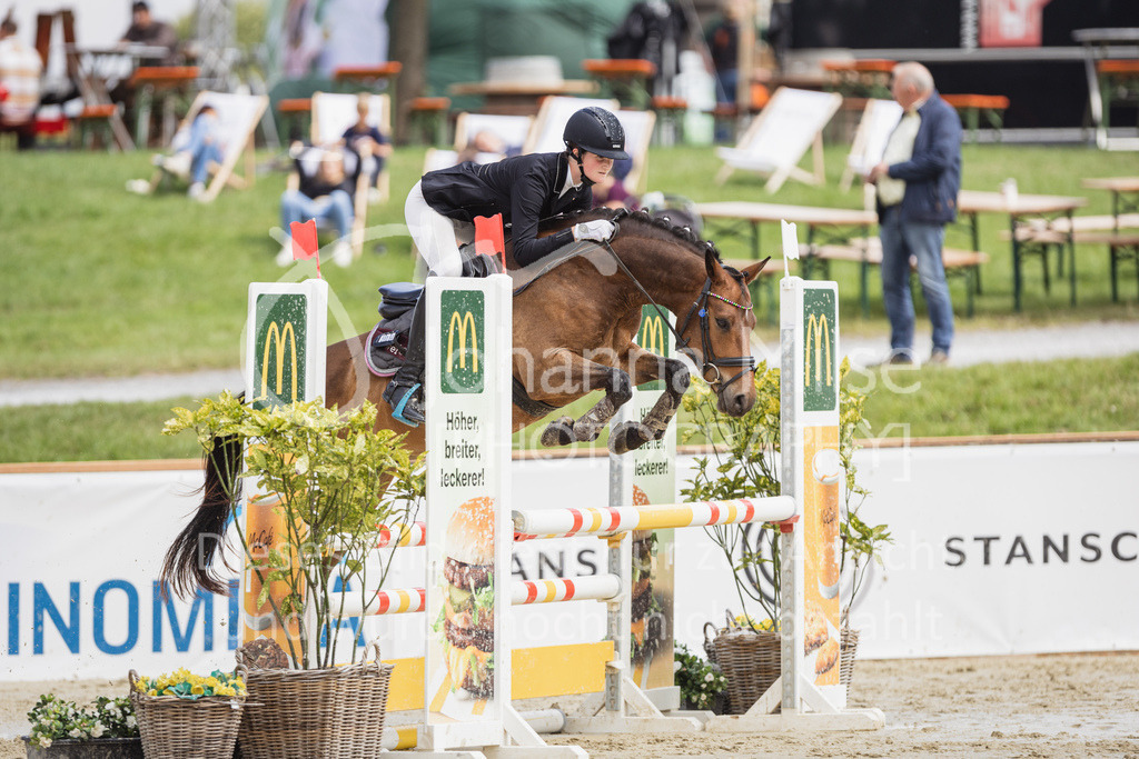 230728_BHO_A1-Stil-1-227 | Deine schönsten Turniermomente als professionelle Fotos! Entdecke hochwertige Pferdesport-Fotografie im Online-Shop. Jetzt Fotos finden & bestellen!