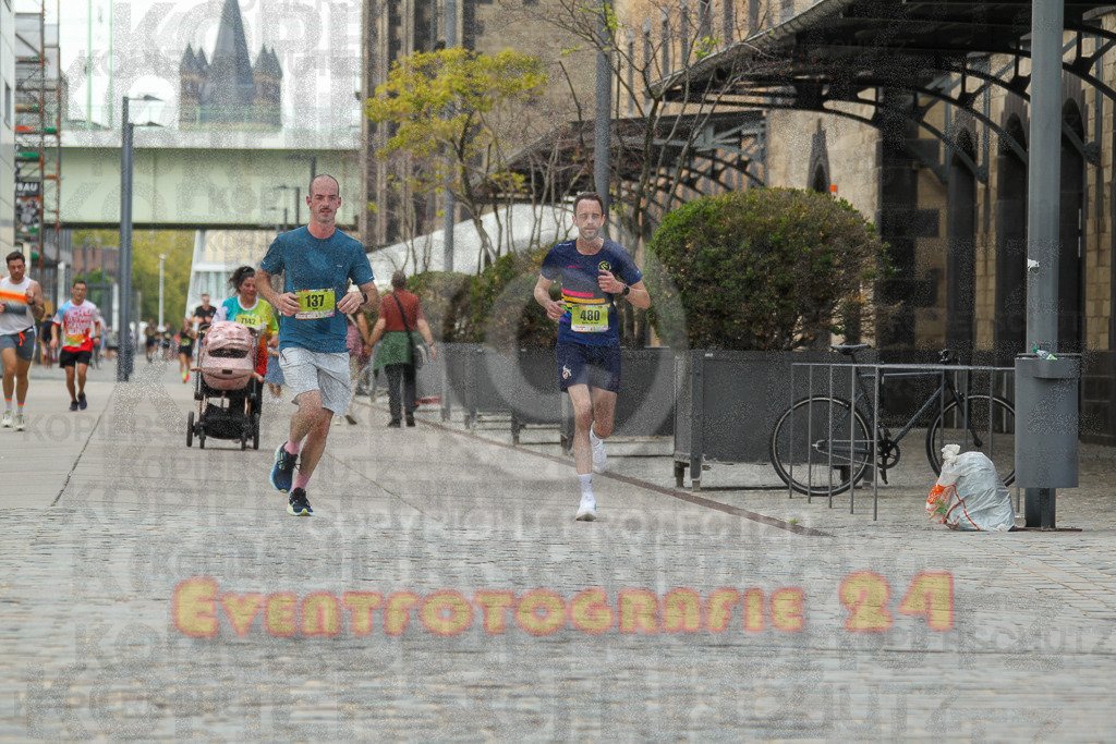 250920_1517_EV4_8375 | Sportfotografie im Rhein-Sieg Kreis, Köln, Bonn, NRW, Rheinland Pfalz, Hessen, etc. Unser Tätigkeitsfeld umfasst den Laufsport vom Volkslauf über den Marathon, Duathlon, Triathon bis zum Ultralauf wie Kölnpfad Ultra oder Schindertrail.