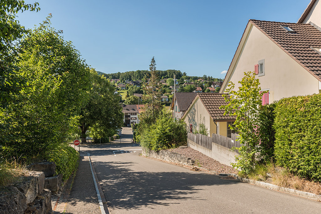 Ziefnerstrasse | in Lupsingen, Baselland, Schweiz - Realisiert mit Pictrs.com