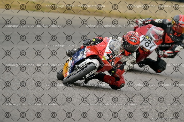 25bt05-1009 | markuskiefer.com - Realisiert mit Pictrs.com