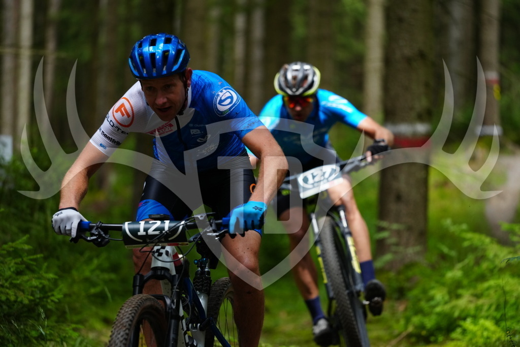 FC100132 | Fotogalerie der Treibjagd im Dunkelwald - Dein MTB Etappenrennen im Erzgebirge - Realisiert mit Pictrs.com
