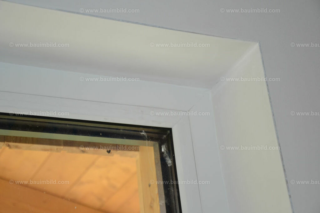 bib-lg20-malerarbeiten-0016 | Nach LV-Leistungsgruppen sortierte Detailfotos über den Bau eines Hauses. Alle Hausbau-Bilder direkt vom Urheber und Autor der Website Haus-Selber-Bauen.com