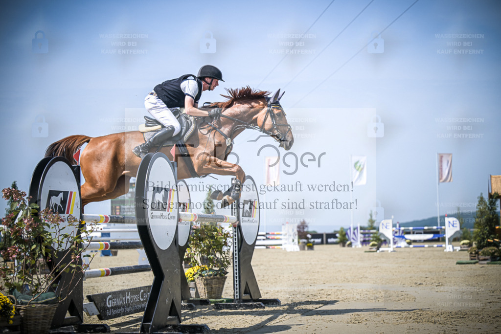 DOS_0977 | Entdecke hochwertige Reitturnierfotos von Foto Oger. Professionell, emotional und authentisch – jetzt Lieblingsmomente im Shop bestellen. - Realisiert mit Pictrs.com