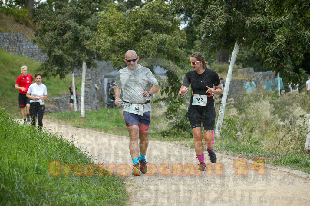 250824_1300_EX1_1141 | Sportfotografie im Rhein-Sieg Kreis, Köln, Bonn, NRW, Rheinland Pfalz, Hessen, etc. Unser Tätigkeitsfeld umfasst den Laufsport vom Volkslauf über den Marathon, Duathlon, Triathon bis zum Ultralauf wie Kölnpfad Ultra oder Schindertrail.