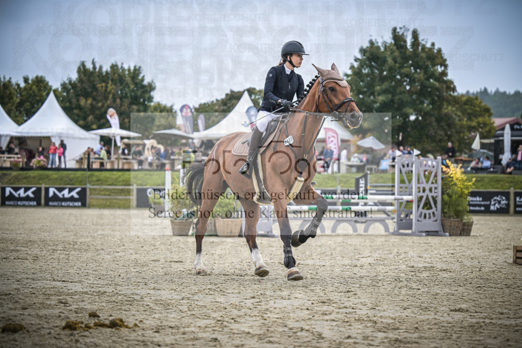 DOS_0138 | Entdecke hochwertige Reitturnierfotos von Foto Oger. Professionell, emotional und authentisch – jetzt Lieblingsmomente im Shop bestellen.Deutschlandweite Turnierfotografie. - Realisiert mit Pictrs.com