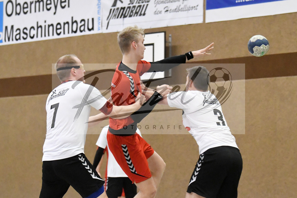 20200125_TEURWD_0020 | Handball, Herren:   beim Spiel der Landesklasse Süd zwischen SG Teuto Handball vs. RW Damme am 25.01.2020 in der Sporthalle-Gellenbeck in Hagen a.T.W., Deutschland.(Foto von Nico Paetzel) - Realisiert mit Pictrs.com