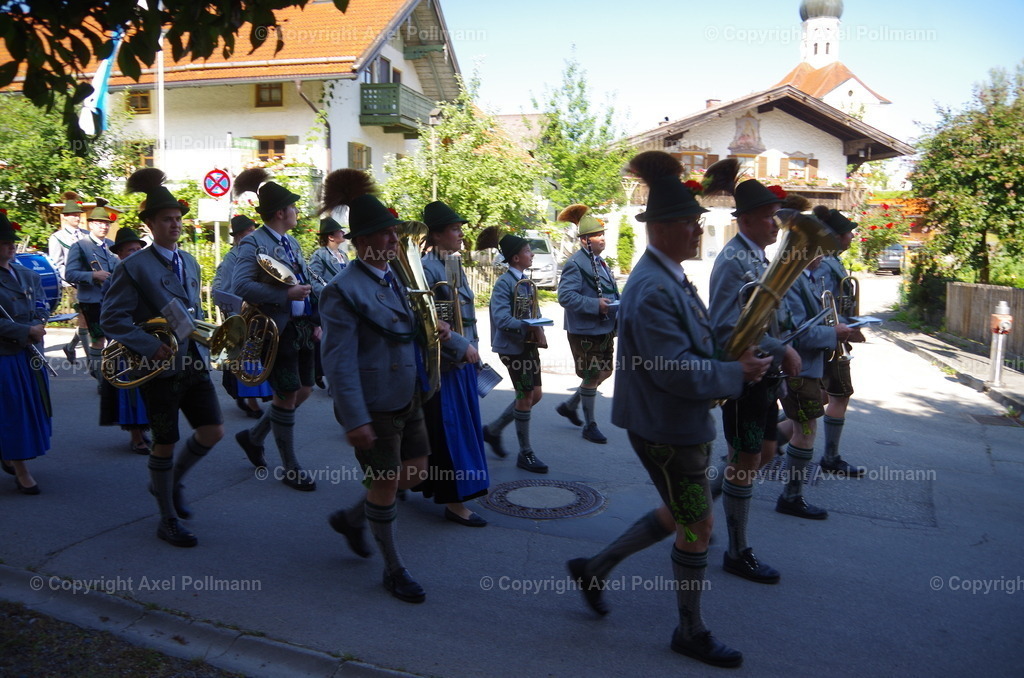 IMGP5125 | fotografiert von Axel PollmannLeonhardi Wallfahrt Benediktbeuern und Murnau, Fronleichnam, Fasching, Landschaft im Loisachtal und Benediktbeuern  - Realisiert mit Pictrs.com