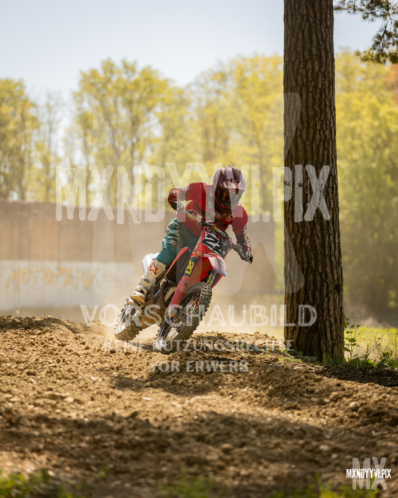 866A4860 | mxndyyvipix