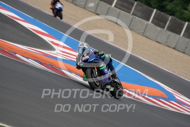 2024_08_09_PBK_16545 | Sportfotografie; SlowMotion; Video; Rennstrecke; Hafeneger; Speer; Racing; RSE; BMW; CBO; Trackday; Motorsportarena; Hockenheimring; Brno; Most; Barcelona; Valencia