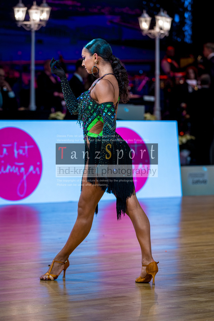 20251213_Baltic-GP_1879-2 | Tanzsportbilder, Standardtanz, Lateintanz, WDSF, DTV, LTVB, dancecomp, goc, hessen tanzt, blaues band der spree, walzer, tango, wiener walzer, slowfox, quickstepp, samba, rumba, cha-cha-cha, paso doble. jive, hd-kroft photography, turniertanzsport