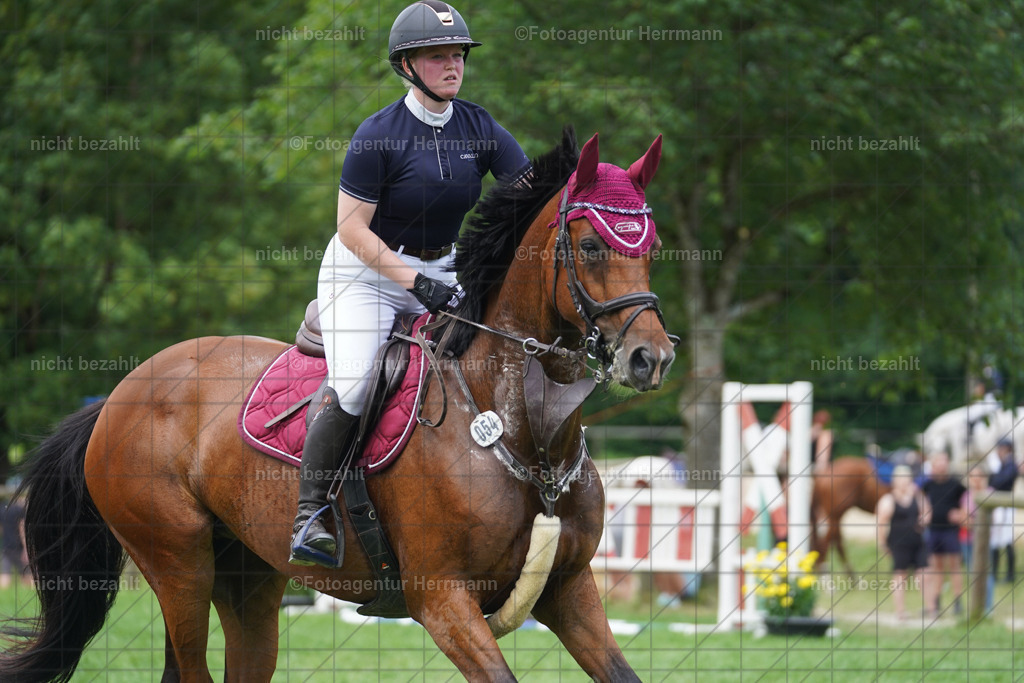 20240706-FAH06298 | Grafing Turnierfotos, Reitverein Ebersberg, Turnierfotografen Bayern, reitsportbilder, Pferdefotograf, reitsportfotograf, Sportbilder, Reitsportfotografie, Fotoagentur Herrmann, Turnierfotograf