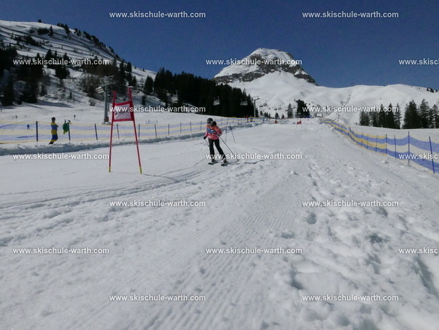 Dimi (1) | Photos von der Skischule Warth - Realisiert mit Pictrs.com