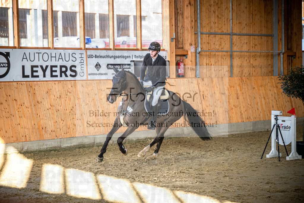 DOS_1792 | Entdecke hochwertige Reitturnierfotos von Foto Oger. Professionell, emotional und authentisch – jetzt Lieblingsmomente im Shop bestellen.Deutschlandweite Turnierfotografie. - Realisiert mit Pictrs.com