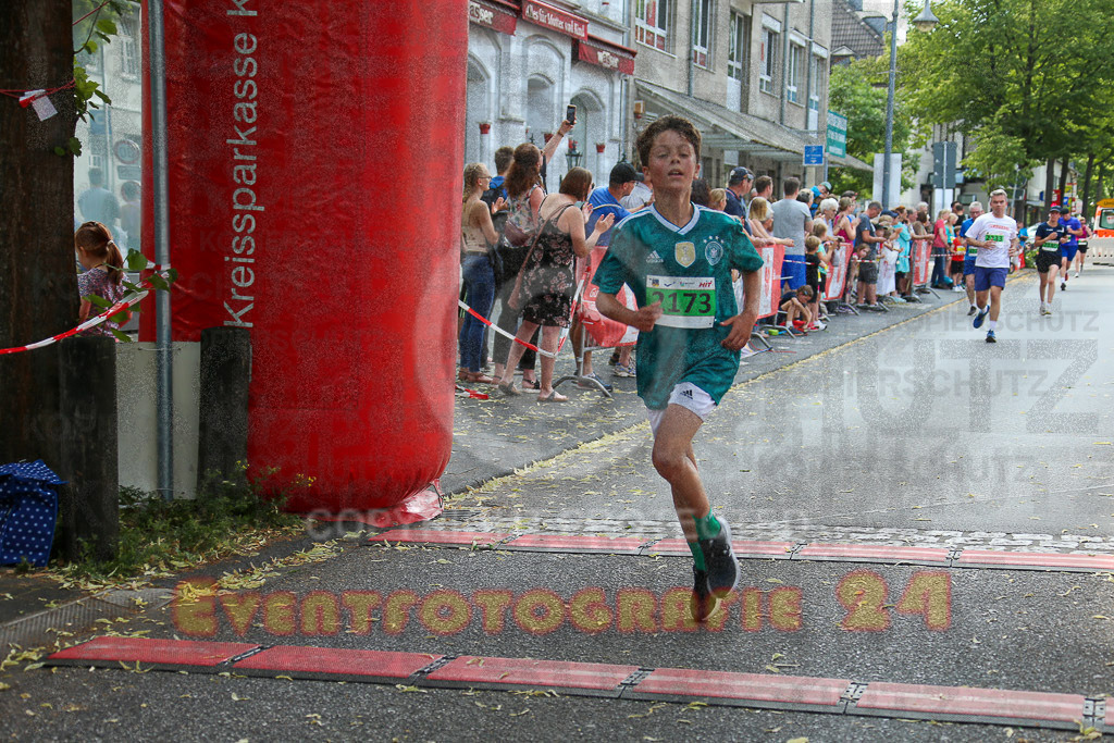 220625_1657_EX1_5543 | Sportfotografie im Rhein-Sieg Kreis, Köln, Bonn, NRW, Rheinland Pfalz, Hessen, etc. Unser Tätigkeitsfeld umfasst den Laufsport vom Volkslauf über den Marathon, Duathlon, Triathon bis zum Ultralauf wie Kölnpfad Ultra oder Schindertrail.