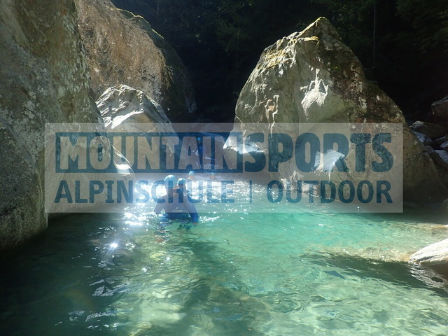 P1010047 | Bestelle die Bilder deines Berg- oder Wasser-Abenteuers mit Mountain Sports bequem von zu Hause aus direkt über unseren Online Fotoshop von pictrs.com. - Realisiert mit Pictrs.com
