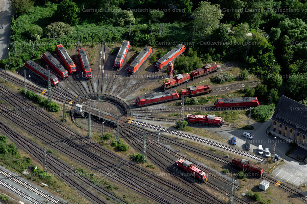 4030105 | BREMEN 01.06.2020 Drehscheibe am Depot des Bahn- Betriebswerkes am Rangierbahnhof an der Straße Mählandsweg im Ortsteil Ohlenhof in Bremen, Deutschland. Weiterführende Informationen bei: DB Netz AG,  Deutsche Bahn AG. // Turntable at the depot of the railway depot at the marshalling yard on the street Maehlandsweg on street Maehlandsweg in the district Ohlenhof in Bremen, Germany. Further information at: DB Netz AG,  Deutsche Bahn AG. Foto: Gerhard Launer