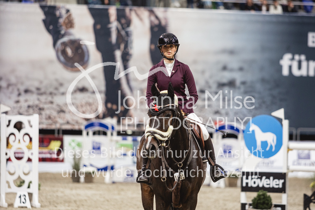 231028_Oldenburg_S1-Spr_Amateure-182 | Deine schönsten Turniermomente als professionelle Fotos! Entdecke hochwertige Pferdesport-Fotografie im Online-Shop. Jetzt Fotos finden & bestellen!