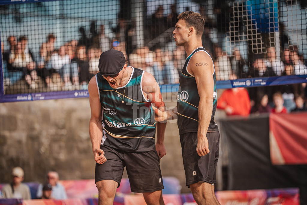Beachvolleyball | Männer | Allianz German Beach Tour 2025 | Tourstop Düsseldorf | 17.05.2025 | v.l. Simon Pfretzschner und Daniel Kirchner jubeln