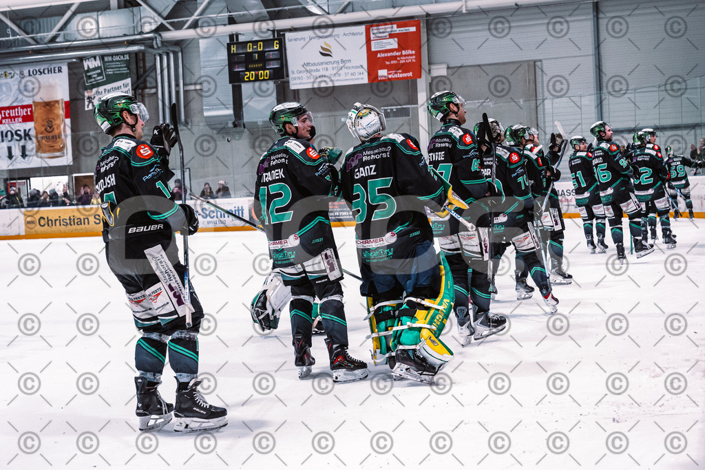 Alligators_vs_Memmingen_05_12_2025-215 | Höchstadt Alligators Fotogalerie: Eishockey-Action aus Franken. Professionelle Spielfotos, Portraits & Stadionbilder zum Download. Jetzt entdecken! - Realisiert mit Pictrs.com