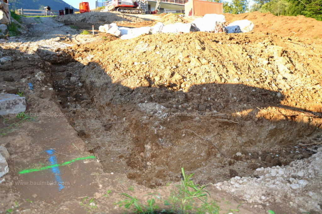bib-lg02-erdarbeiten-0042 | Nach LV-Leistungsgruppen sortierte Detailfotos über den Bau eines Hauses. Alle Hausbau-Bilder direkt vom Urheber und Autor der Website Haus-Selber-Bauen.com