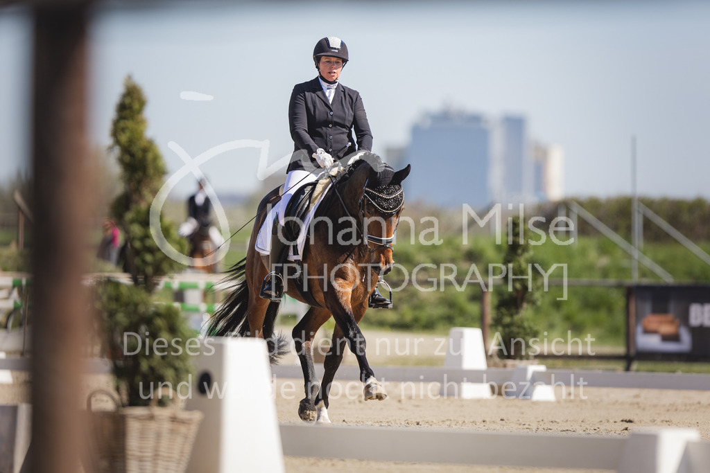 220418_Dressurpferde-L-108 | Frühlingsfest der Pferde
Herford
18.April 2022
Dressurpferdeprfg. Kl.L DL2