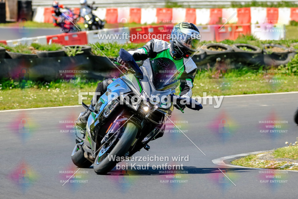 _OTO2087 | Hier findet Ihr Bilder von Touristenfahrten auf der Nürburgring Nordschleife oder von anderen Veranstaltungen die ich besucht habe. Viel Spass beim Durch Schauen 