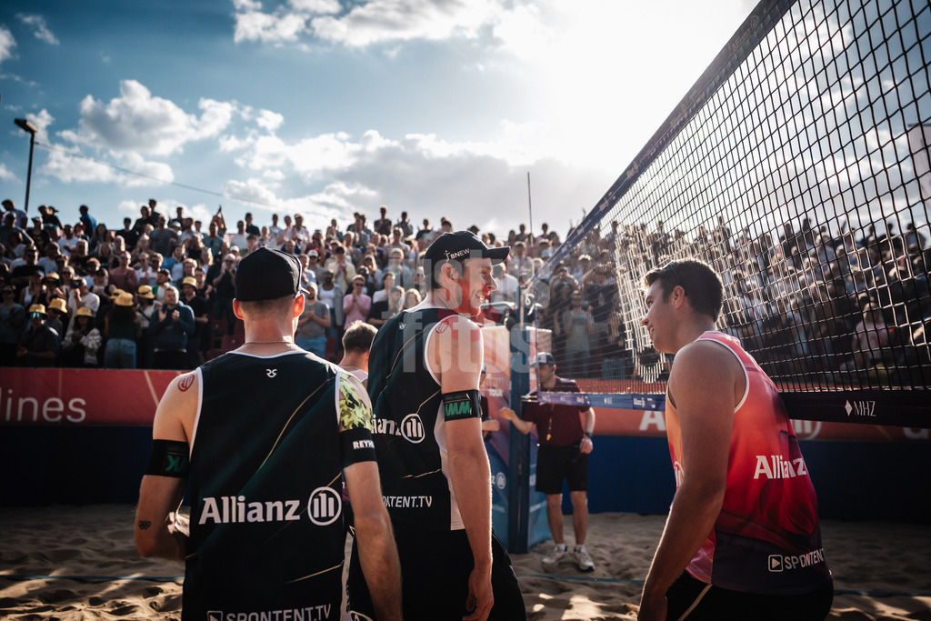Beachvolleyball | Männer | Allianz German Beach Tour 2025 | Tourstop Düsseldorf | 16.05.2025 | v.l. Nils Ehlers und Jonas Kaminski