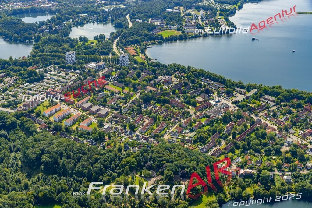 Luftbild Vs Google Maps  Fegetasche  Plön -Das Luftbild wurde 2025 vom UL-Flugzeug heraus erstellt ( keine Drohnenluftbilder ) - Hochauflösende Luftaufnahme -Nicht vergleichbar mit Google Maps oder Satelittenbilder- Die Geschenkidee !Mit Lizenz und Bildrechte bestellbar