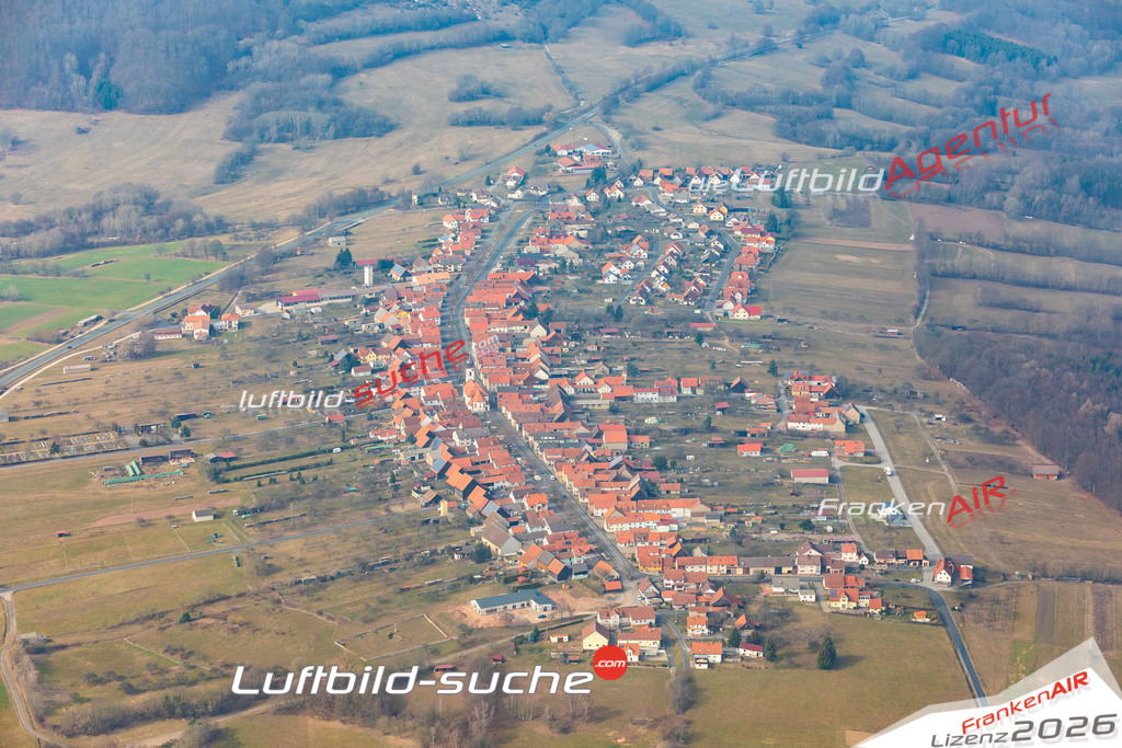 Die Luftbildaufnahme Langenleiten - Sandberg wurde 2019 mittels Flugzeug (keine Drohne) erstellt. Perfekte Schärfe und Druck- Ergebnisse- Garantiert!