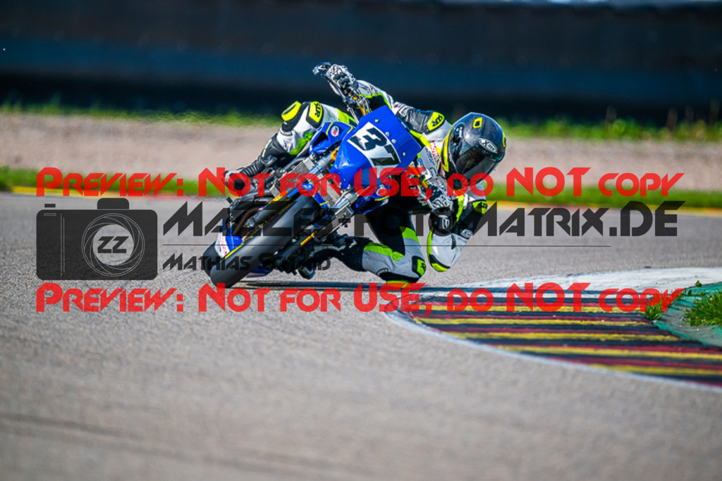 MaZZes_Fotomatrix_20230512_6007705_4016 | TWIN CUP