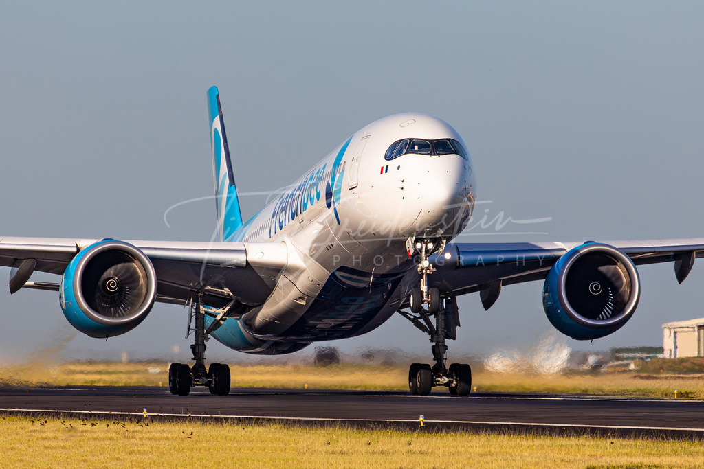 I11A1431 | Buy high-quality aviation and travel photography prints by professional photographer Timo Breidenstein. Authentic images, professionally printed, worldwide shipping. - Realisiert mit Pictrs.com