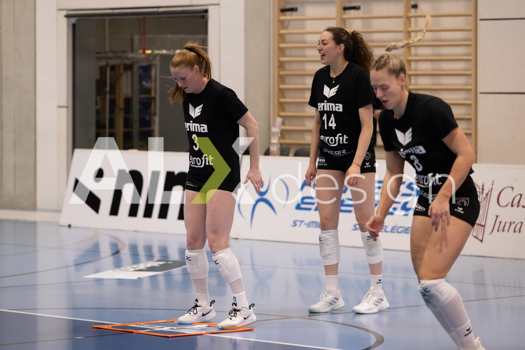 Volleyball I Frauen I Saison 2025-2026 I Volleyball NLA | Women I 1/4 Finals I  BIWI VFM - VC Kanti Schaffhausen I 01.03.2026 | 3 Sydney Cole (USA) (VC Kanti Schaffhausen) – Pass / Zuspiel - Realisiert mit Pictrs.com