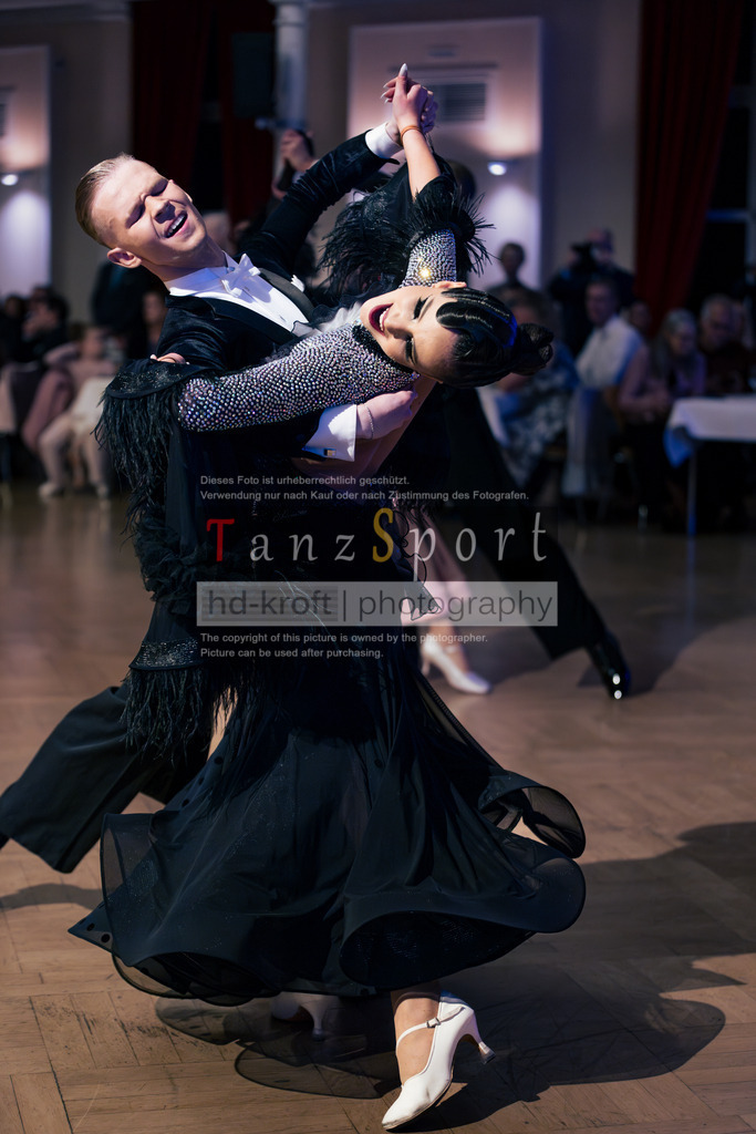 20251129_DM-HGS-S-Std_09982 | Tanzsportbilder, Standardtanz, Lateintanz, WDSF, DTV, LTVB, dancecomp, goc, hessen tanzt, blaues band der spree, walzer, tango, wiener walzer, slowfox, quickstepp, samba, rumba, cha-cha-cha, paso doble. jive, hd-kroft photography, turniertanzsport