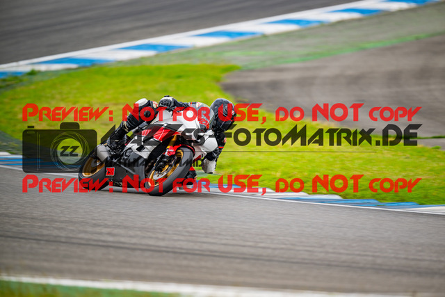 MaZZes_FotoMatrix_240701_6007705_6434 | WEISS