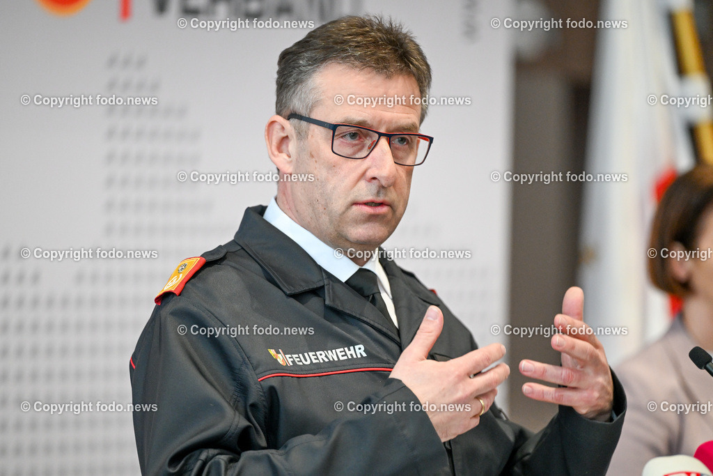 Pressekonferenz Feuerwehr Jahresbilanz 2023_ 28.02.2024-11 | 28.02.2024, Linz, AUT, Pressekonferenz Feuerwehr Jahresbilanz 2023, im Bild Robert Mayer (Feuerwehrpraesident, Landesfeuerwehrkommandant Ooe)