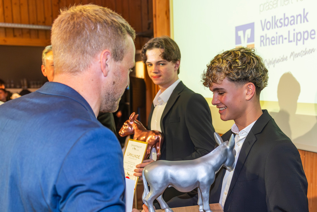 top-top.de 260306-078 | Foto, Video, Fotografie, Videografie, Fotobox, DJ, Discjockey, Musik, Musikbox, Veranstaltung, Photobooth, Amazon, Ebay, Buchtipp, Bestseller, Autor, Verlag, Buch, Wesel, Hamminkeln, NRW, Dinslaken, Rees, Drohne, Hochzeit, Party, Fotobox, Wesel, Fotograf