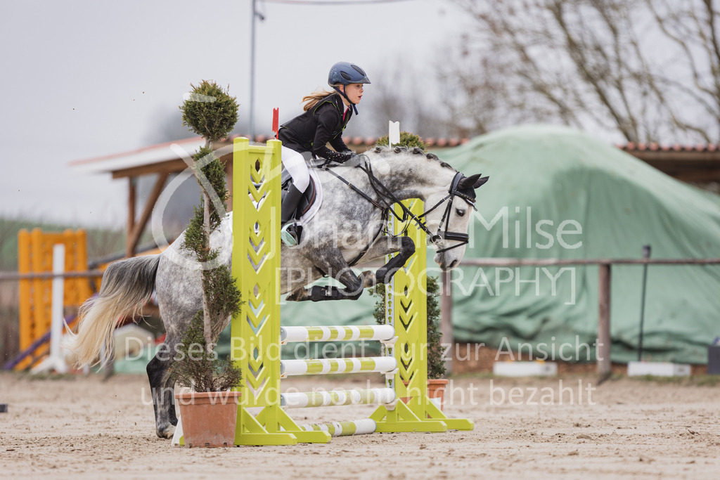 230408_Frühlingsfest_SpringreiterWB-143 | Deine schönsten Turniermomente als professionelle Fotos! Entdecke hochwertige Pferdesport-Fotografie im Online-Shop. Jetzt Fotos finden & bestellen!